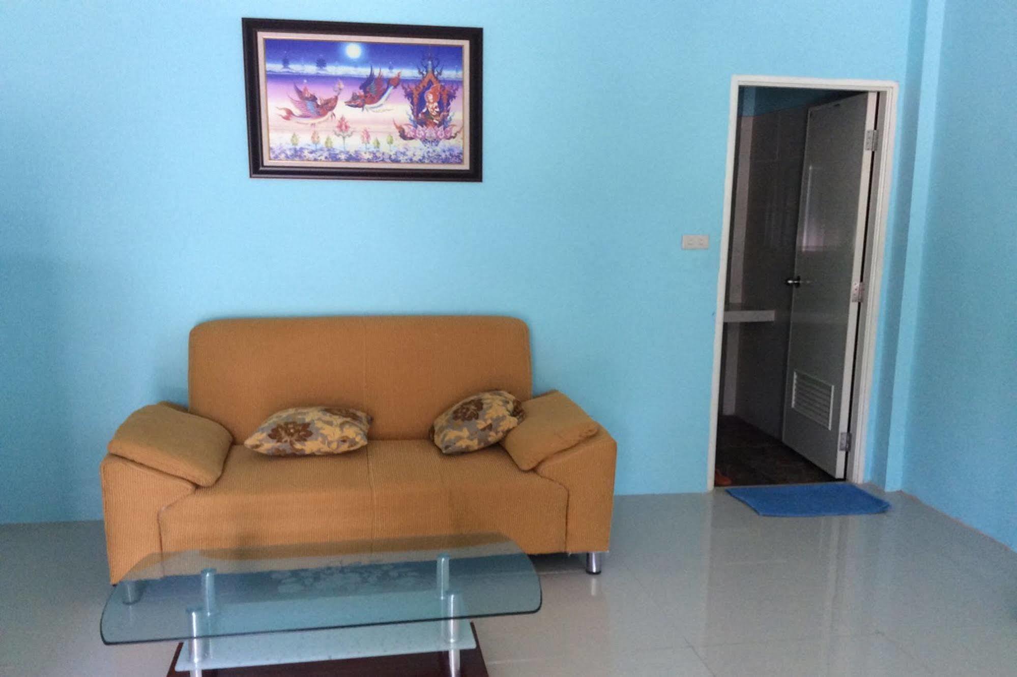 Baan Sri Family Hotel กบินทร์บุรี ภายนอก รูปภาพ